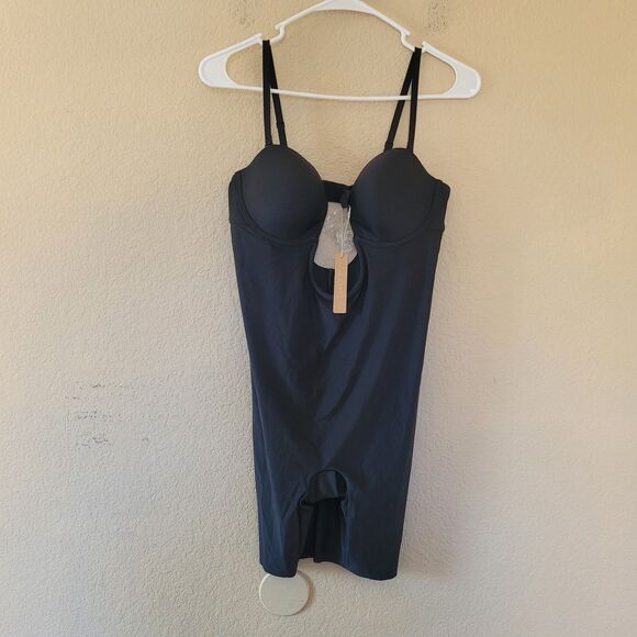 Skims Black Deep Plunge Shapewear Mid Thigh Bodysuit Size Xlarge Underwire Nwt - Picture 1 of 4